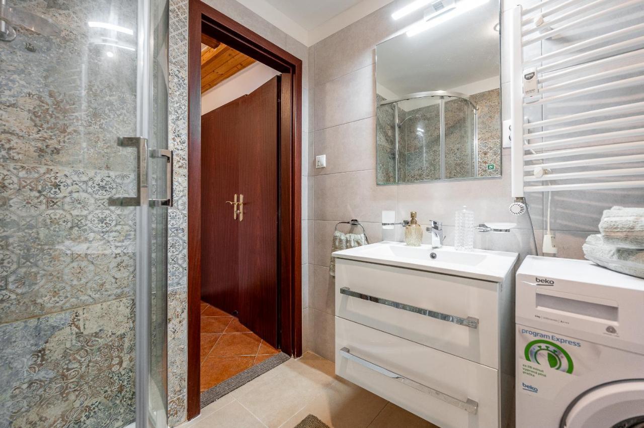Apartman Mezonet Na Namesti 코시체 외부 사진